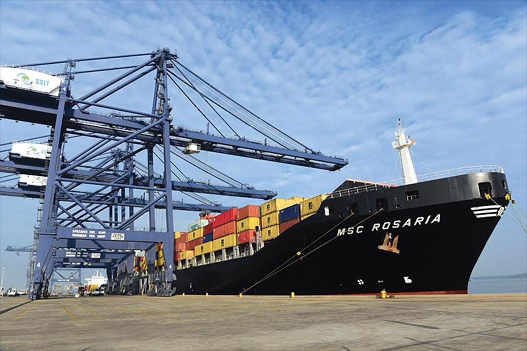 Chi phí vận chuyển hàng hóa từ Trung Quốc đến Châu Âu đã tăng hơn sáu lần trong một năm